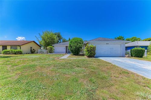 6601 13th Avenue Dr W, Bradenton, FL, 34209-4520 | Card Image