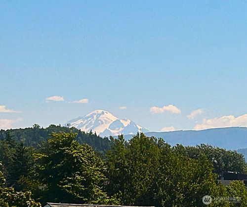 apt-131-4240 Wintergreen Ln, Bellingham, WA, 98226-7641 | Card Image
