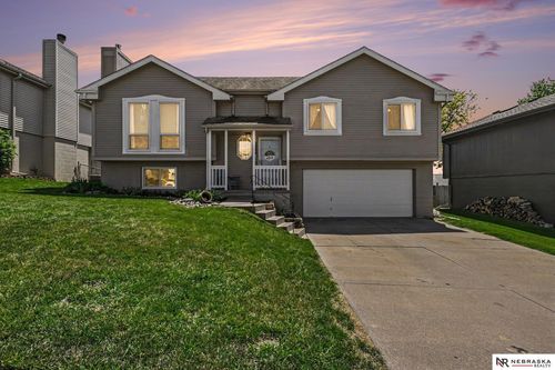 8417 Wyoming Street, Omaha, NE, 68122 | Card Image