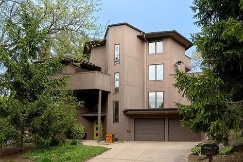 21 Foxboro Circle, MADISON, WI, 53717 | Card Image