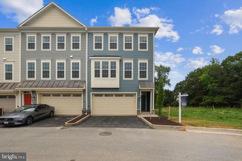 10211 Travilah Grove Cir, ROCKVILLE, MD, 20850-3846 | Card Image