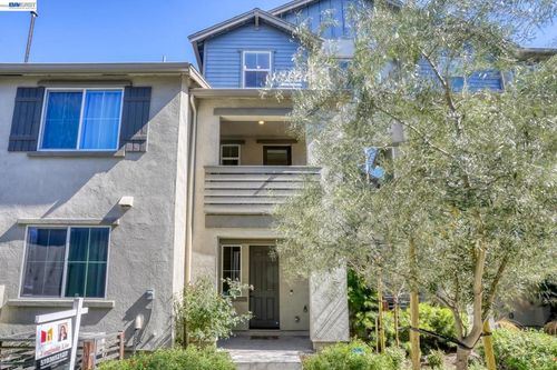1758 1758 Pedrozzi Cmn, Livermore, CA, 94551 | Card Image