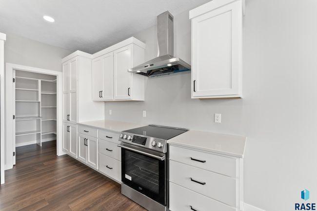 513 N Wildcat Dr, Townhouse with 3 bedrooms, 3 bathrooms and null parking in Sioux Falls SD | Image 22