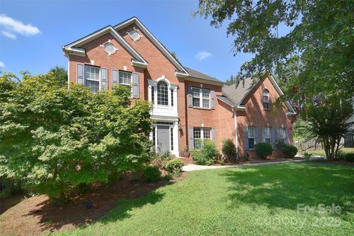15964 Cumnor Ln, Charlotte, NC, 28277-2062 | Card Image