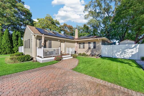 143 Smithtown Polk Blvd, Centereach, NY, 11720-3202 | Card Image