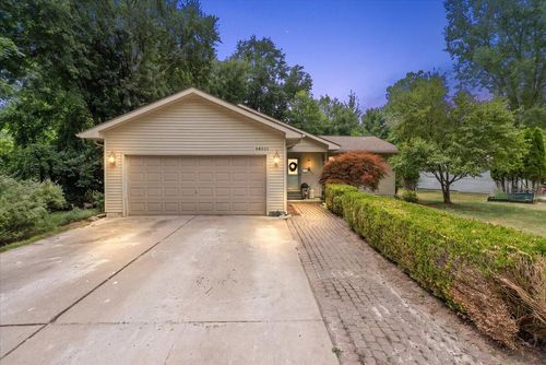 48521 9 Mile Rd, Northville, MI, 48167-9707 | Card Image