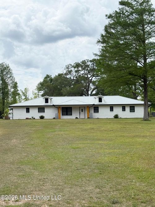 24009 Highway 613, Lucedale, MS, 39452-9673 | Card Image