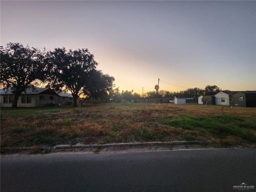503 N 13th St, Donna, TX, 78537-2819 | Card Image