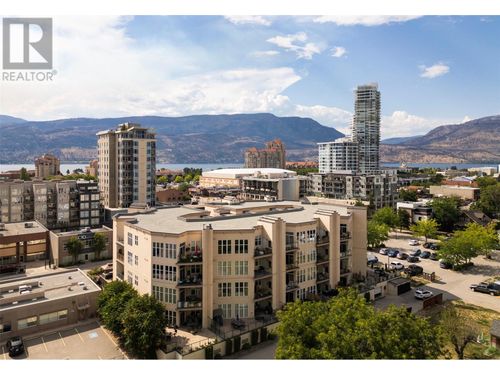 104-1327 St Paul St, Kelowna, BC, V1Y2E2 | Card Image