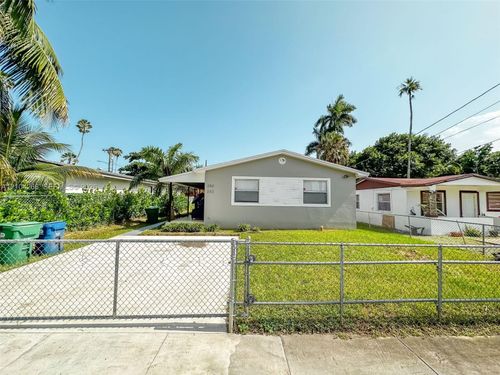 250 Nw 82nd Ter, Miami, FL, 33150-2955 | Card Image