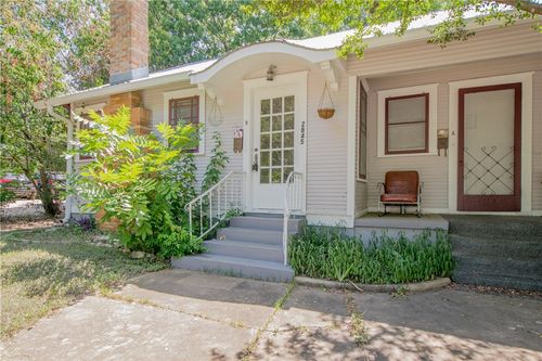 b-2845 San Gabriel St, Austin, TX, 78705-3530 | Card Image