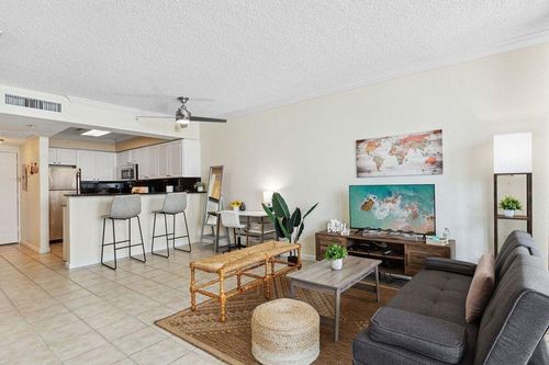 304-2501 S Ocean Dr, Hollywood, FL, 33019-2633 | Card Image