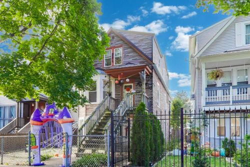 4322 N Monticello Ave, Chicago, IL, 60618-4484 | Card Image