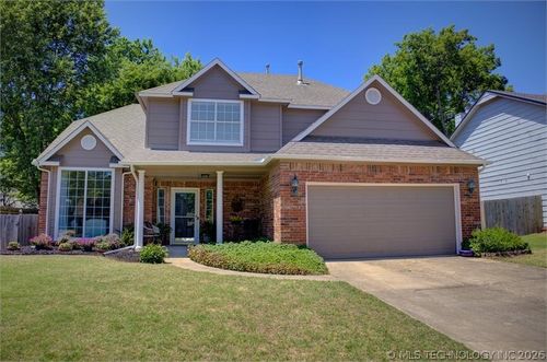 1520 S Kalanchoe Ave, Broken Arrow, OK, 74012-9068 | Card Image