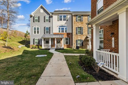 18304 Reaper Hill Court, TRIANGLE, VA, 22172 | Card Image