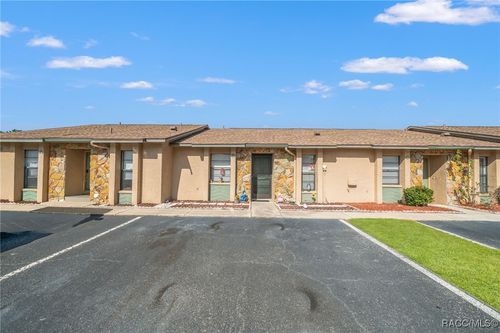 7110 Barclay Ave, Spring Hill, FL, 34609-8819 | Card Image