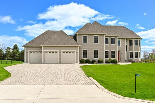 3268 Bay Hill Road, Port Washington, WI, 53074 | Card Image