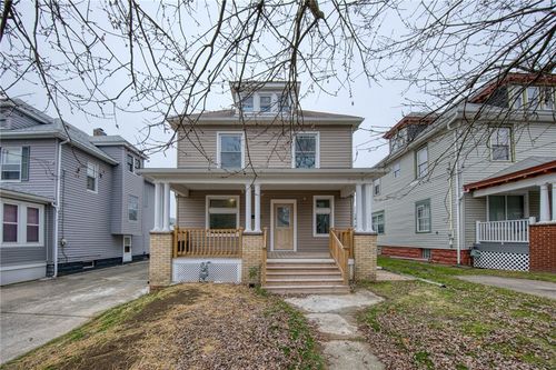 923 Adams St, New Castle, PA, 16101-4401 | Card Image