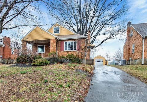 7034 East Avenue, Silverton, OH, 45236 | Card Image
