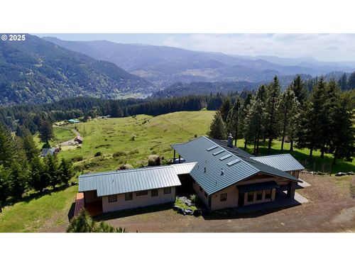 32855 Miller Ranch Rd, Gold Beach, OR, 97444-8505 | Card Image