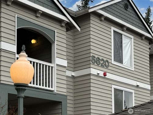 q302-5620 14th Dr W, Everett, WA, 98203-5934 | Card Image