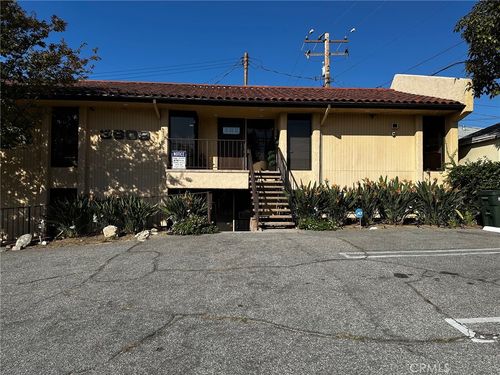 d-3909 Ocean View Blvd, Montrose, CA, 91020-1514 | Card Image