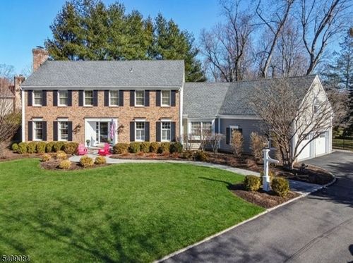 9 Buttonwood Ln, Chatham Twp, NJ, 07928-1668 | Card Image