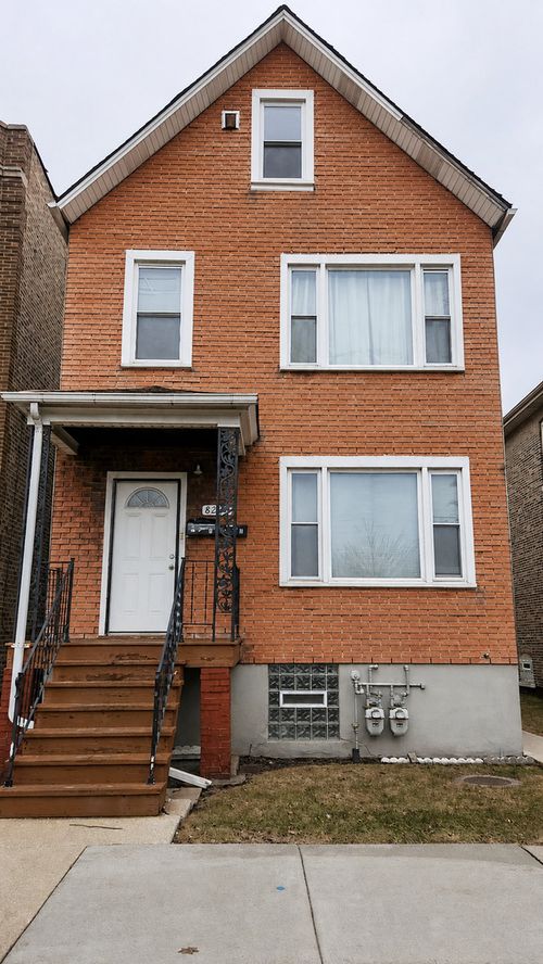 8233 S Escanaba Avenue, Chicago, IL, 60617 | Card Image