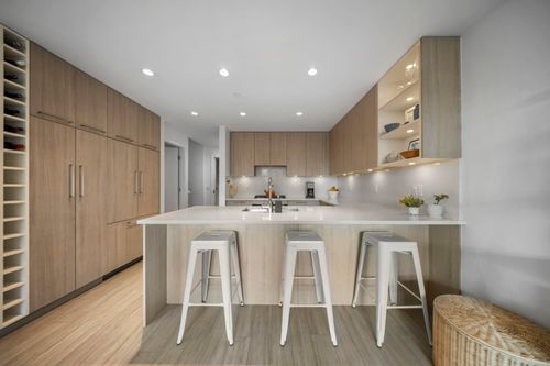 110-707 3rd St E, North Vancouver, BC, V7L1G8 | Card Image