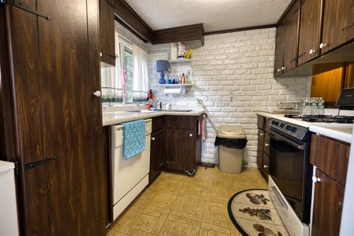 463 Huckins Rd, Freedom, NH, 03836-4420 | Card Image