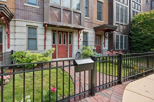 3006 W Newport Ave, Chicago, IL, 60618-4356 | Card Image