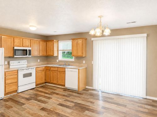 5005 Peach Dr, Merriam Woods Village, MO, 65740-9478 | Card Image