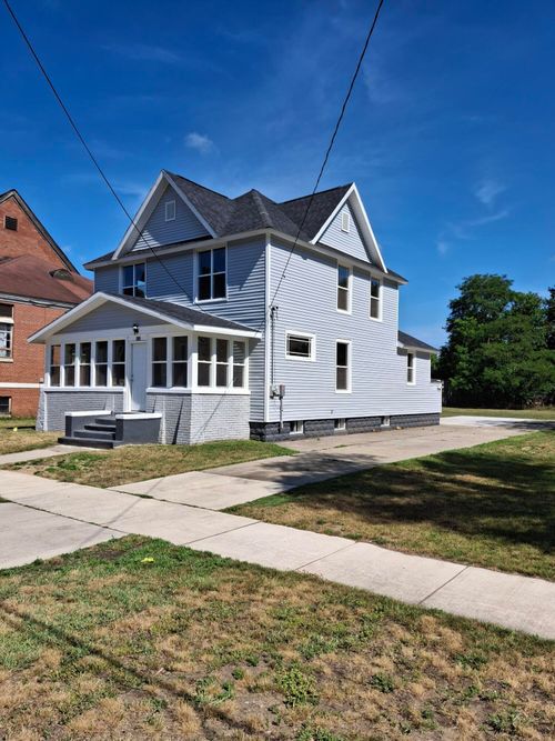 432 Amity Ave, Muskegon, MI, 49442-3610 | Card Image