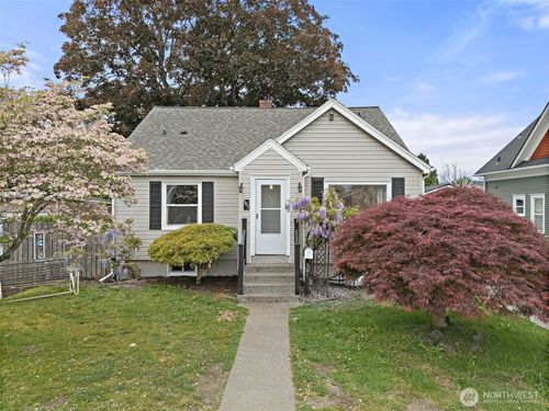 501 7th Ave Nw, Puyallup, WA, 98371-4239 | Card Image