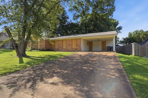 5697 Tulip Tree Dr, Memphis, TN, 38115 | Card Image