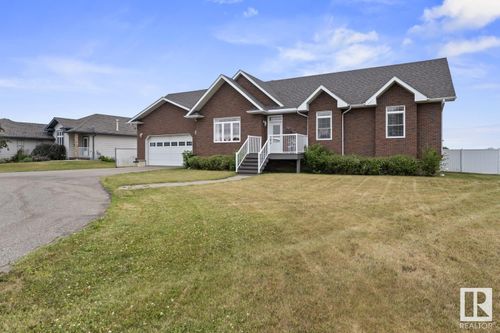 3010 Red Fox Dr, Cold Lake, AB, T9M1N9 | Card Image