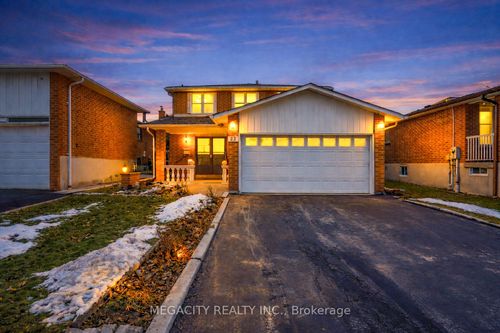 basement-27 Kiskadee Dr, Etobicoke, ON, M9V4P3 | Card Image