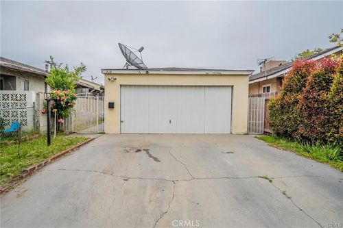 918 S Oak St, Inglewood, CA, 90301 | Card Image