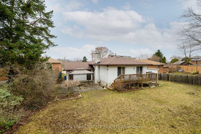 14 Joy Crt, House other with 3 bedrooms, 2 bathrooms and 4 parking in Hamilton ON | Image 39