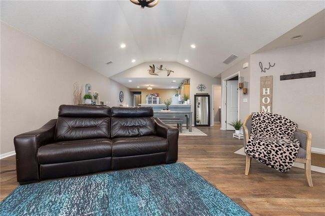 652 Ne 65 Th Ter, House other with 2 bedrooms, 2 bathrooms and null parking in Gladstone MO | Image 7