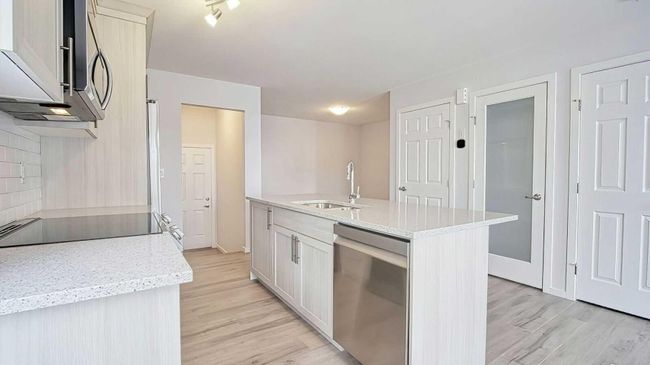 43 Carringwood Manor Nw, Home with 3 bedrooms, 2 bathrooms and 2 parking in Calgary AB | Image 11