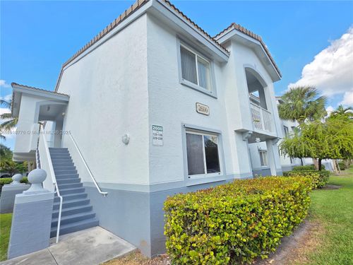 apt-229-2600 S University Dr, Davie, FL, 33328-1466 | Card Image