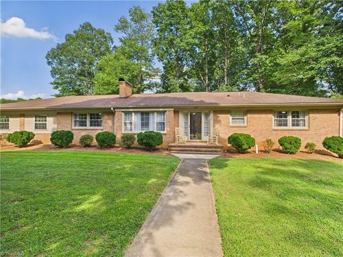 3196 Forest Dr, Randleman, NC, 27317-7462 | Card Image