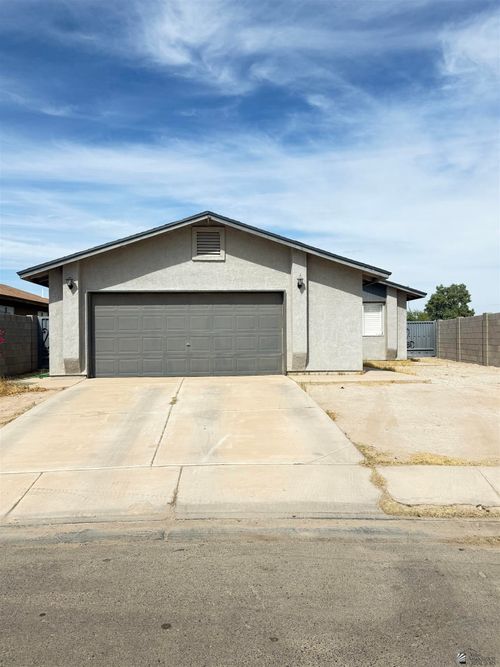 902 S Orange Ave, Somerton, AZ, 85350 | Card Image