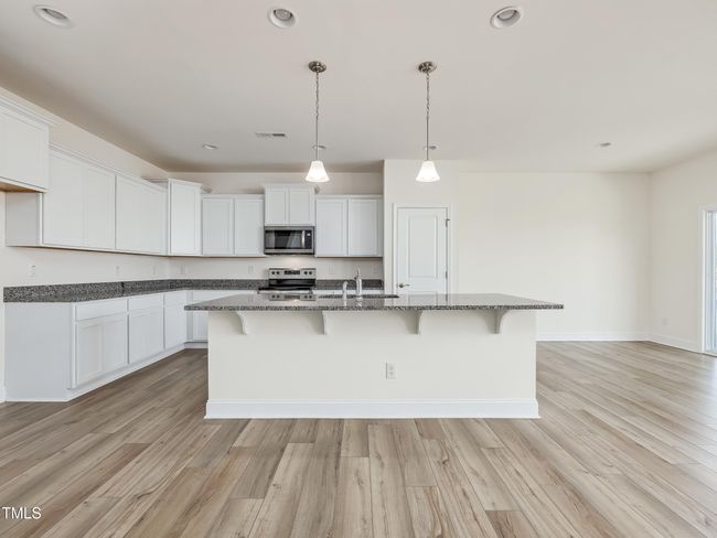 Kitchen | Image 5