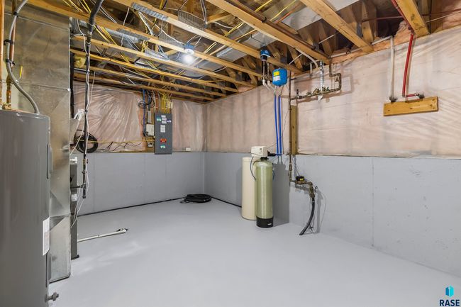 1313 W Creekside Dr, House other with 5 bedrooms, 3 bathrooms and null parking in Brandon SD | Image 31