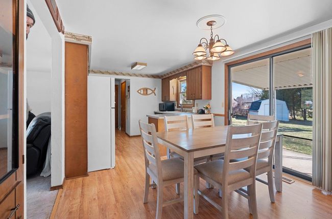 1371 View Lane, House other with 3 bedrooms, 2 bathrooms and null parking in Ashwaubenon WI | Image 8