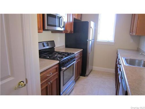 418 Tondo Cir, Harriman, NY, 10926-3461 | Card Image