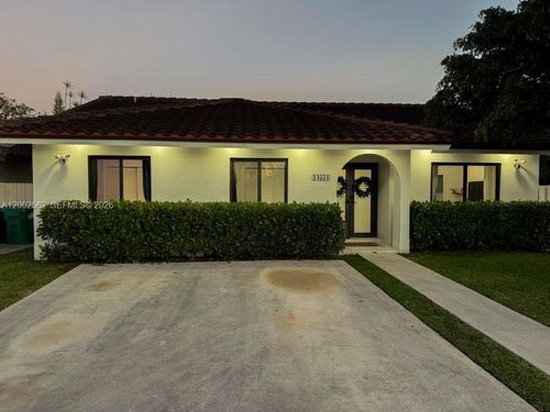 14554 SW 96 Terr Sw 96th Ter, Miami, FL, 33186-6922 | Card Image