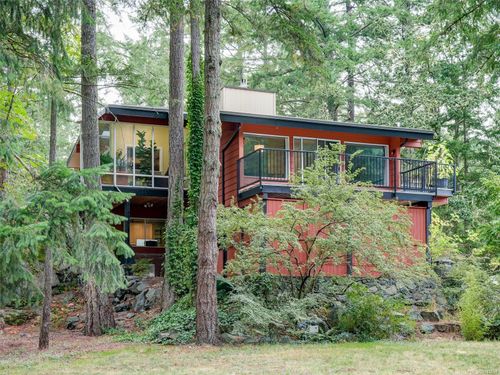 4482 Emily Carr Dr, Victoria, BC, V8X2N6 | Card Image